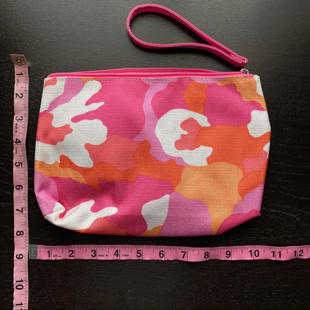 NEW CLINIQUE make-up bag - Picture 2 of 3